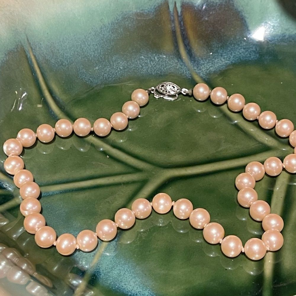 Vintage Glass Pearls Cream 14”